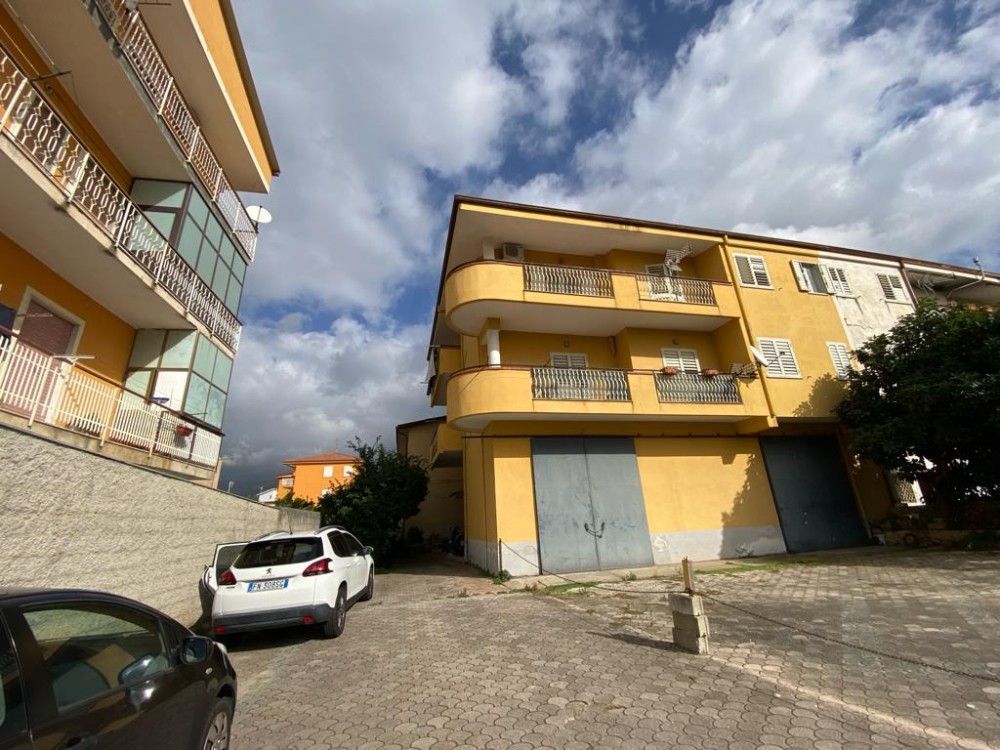 4 locali Appartamento For Vendita in Catanzaro,  - 1