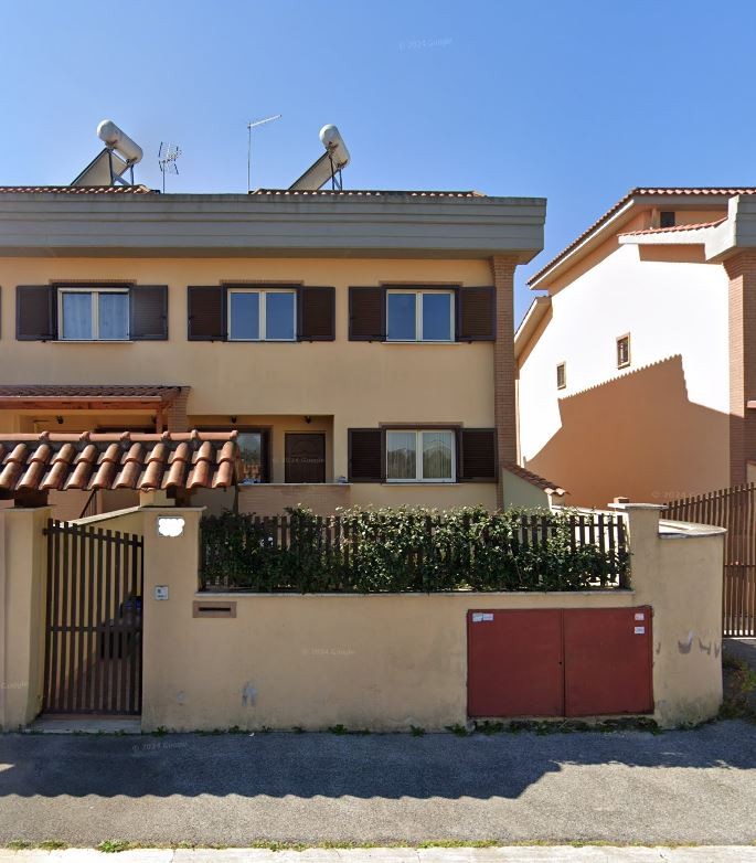  locali Villa For Vendita in Roma, 