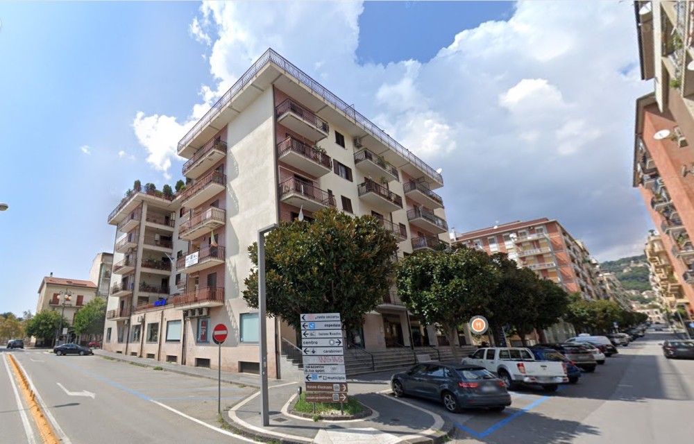 4 locali Appartamento For Vendita in Catanzaro, 