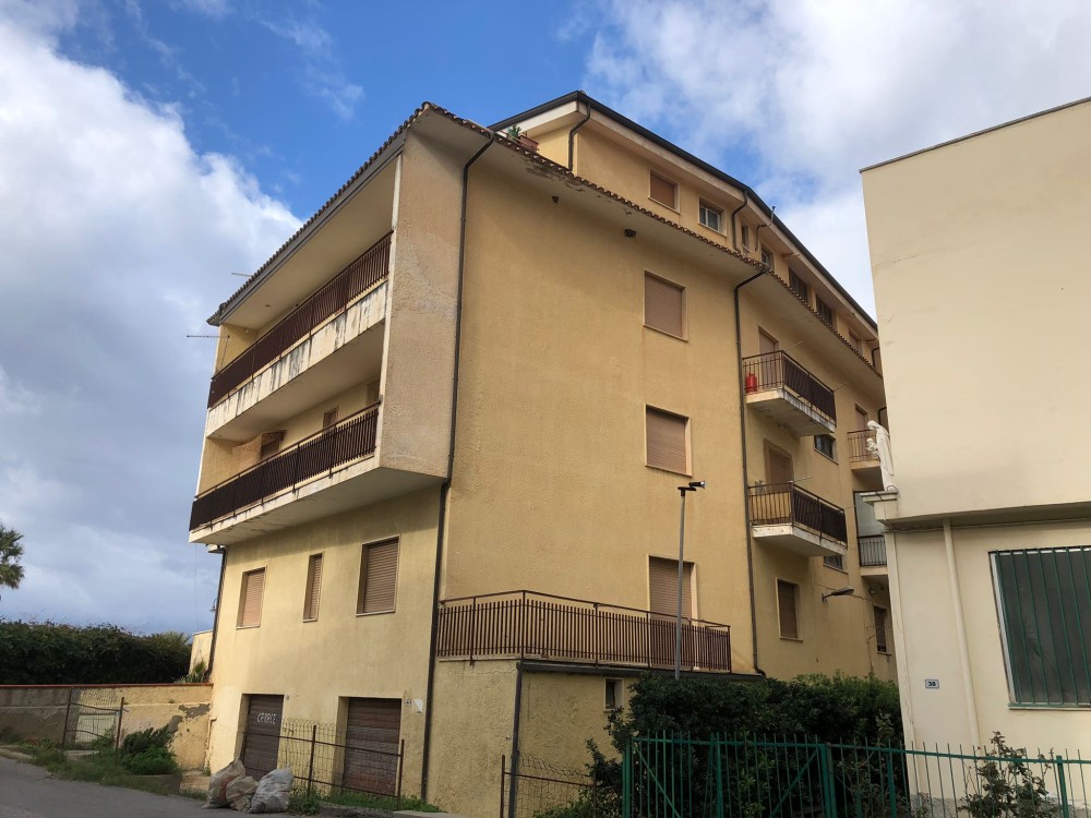 3 locali Appartamento For Vendita in Catanzaro, 