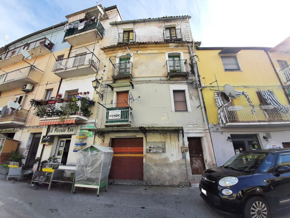 2 locali Appartamento For Vendita in Catanzaro, 