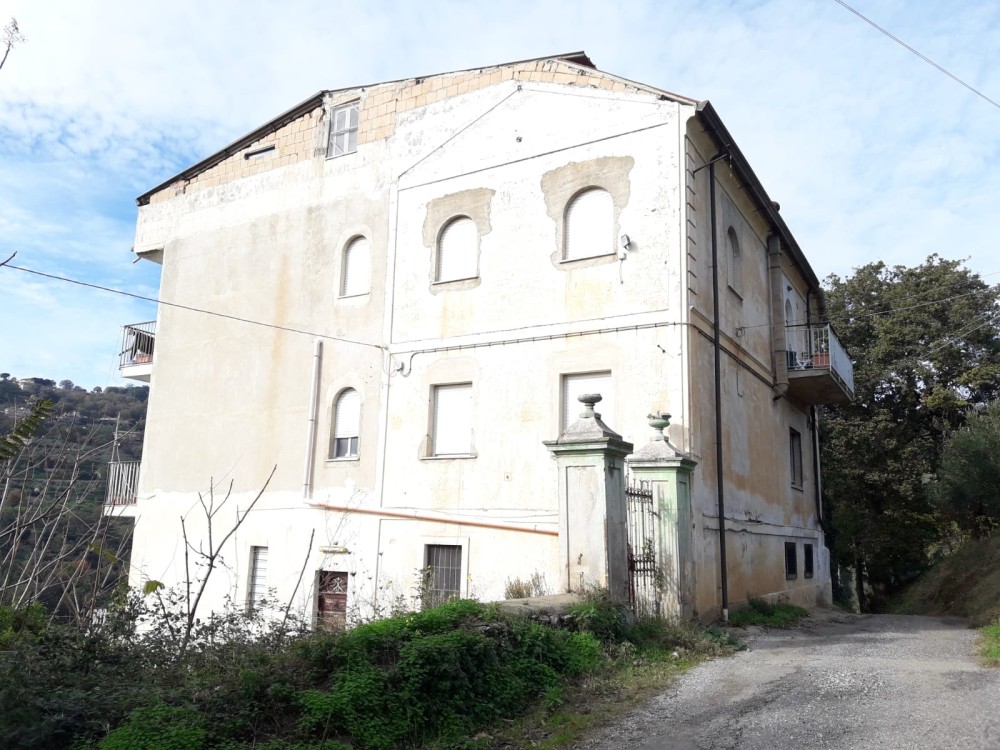 2 locali Appartamento For Vendita in Catanzaro, 